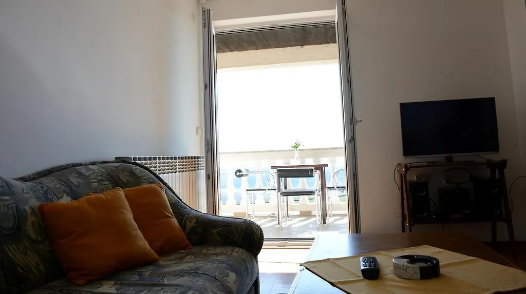 Apartments Dida Moj Smrika Guest house