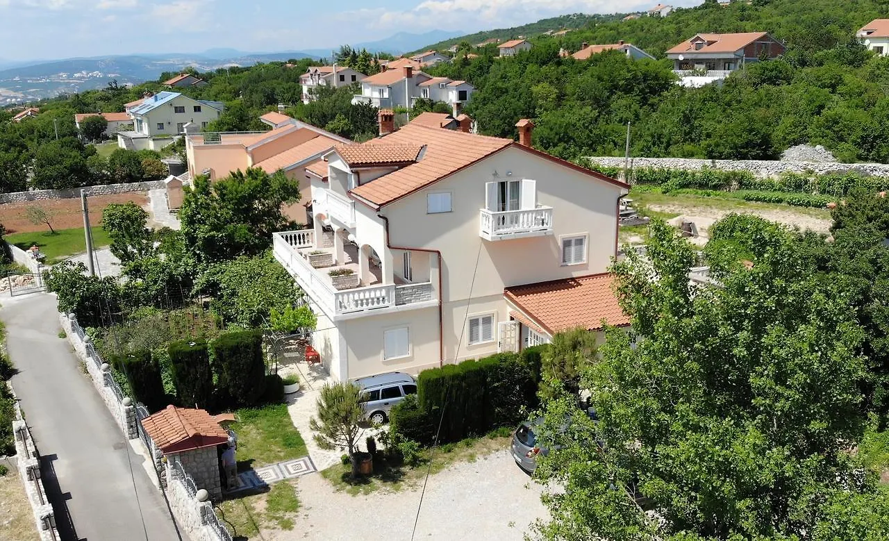 Apartments Dida Moj 3*, Smrika